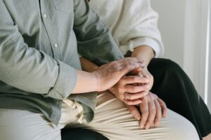 hands holding